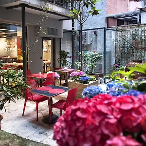 nuru-ziya-suites.istanbul-turkeyhotels.com/